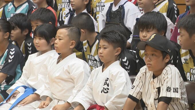 全国大会出場の児童「チームで協力して優勝目指す！」市長らに健闘誓う|TBS NEWS DIG