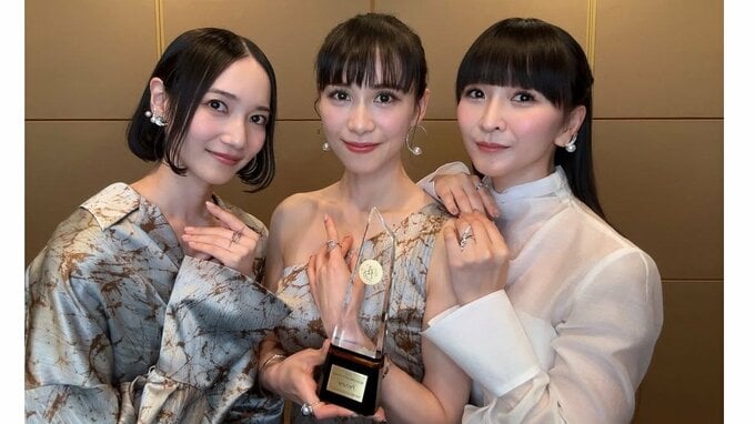 【Perfume】あ～ちゃんベストドレッサー賞　「安室ちゃんのやつじゃーん」「芸能部門だなんて…芸能人みたい!!」受賞の喜びを綴る|TBS NEWS DIG