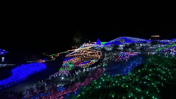 期間中「普通車（軽自動車含む）320円 → 2,000円」　国営讃岐まんのう公園「ウィンターファンタジー2026-2027」土日祝日の駐車料金を大幅値上げ　渋滞緩和と平日来園を促進|TBS NEWS DIG