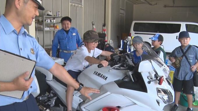 警察の仕事に興味関心を　島根県警浜田警察署でオープンポリス・ステーション開催|TBS NEWS DIG