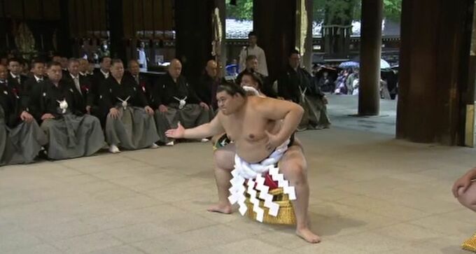 運命の巡り合わせ！大の里、52年前、輪島の横綱昇進が決まった日に奉納土俵入り　|　石川県のニュース｜MRO北陸放送