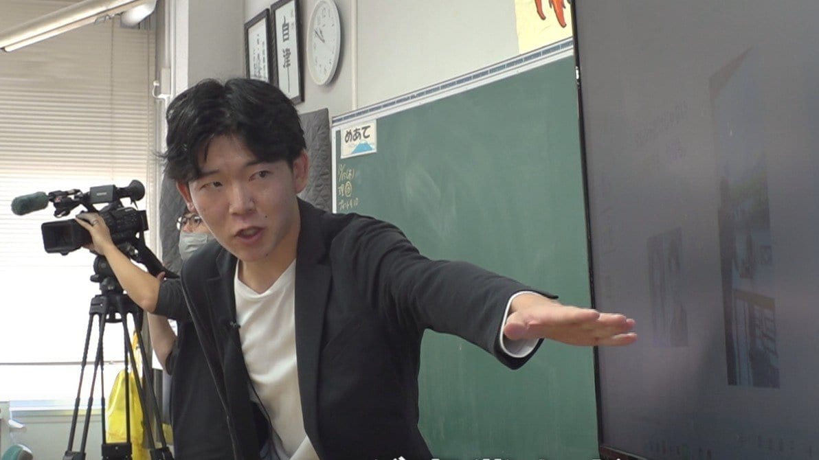 「どんなことをすればバズるのか知ることができた」　中学生が“伝える力”を学ぶ　ホリプロデジタルの社員が出前授業　山梨