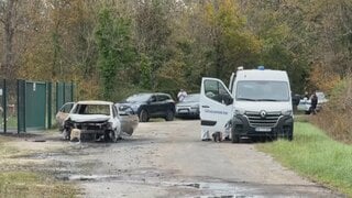 フランス西部の島で車が歩行者などに突っ込む　5人負傷うち2人重傷　逮捕された男「神は偉大なり」　動機は不明| TBS CROSS DIG with Bloomberg