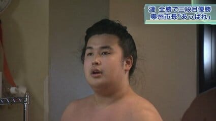 大相撲夏場所 岩手県奥州市出身の漣（さざなみ）が三段目で全勝優勝 