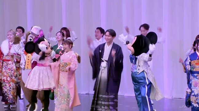 成人の日 各地で「二十歳の集い」 ミッキーも祝福 TDL 横浜市“全国最大規模”2万人以上参加見込み 大阪・あべのハルカス 振り袖で1637段「大人の階段」上る|TBS NEWS DIG