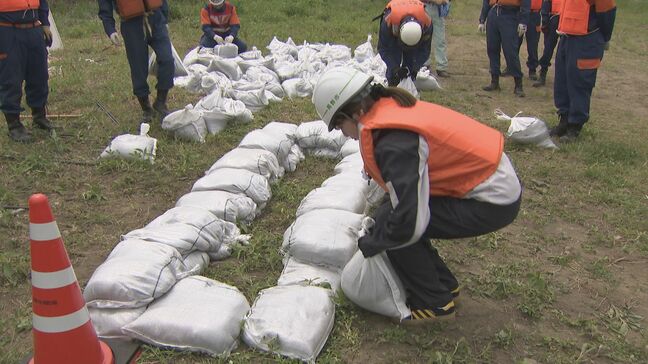 出水期に備え…土のう作りに、積み方を学ぶ　水防技術の講習会　約100人が参加　長野市|TBS NEWS DIG