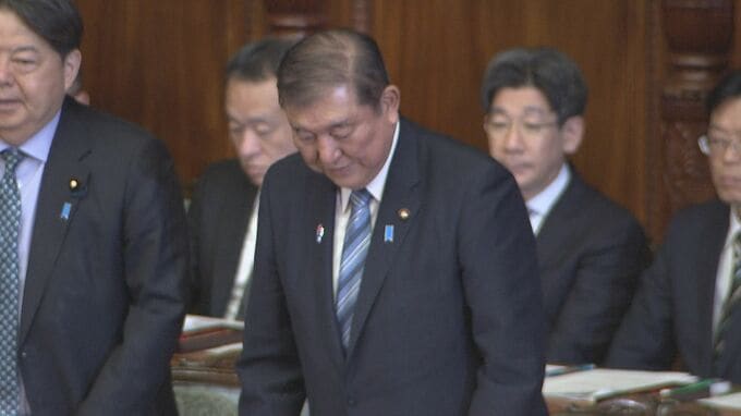 新年度予算案が衆院本会議で成立　参院で修正された予算案が衆院の同意を得て成立するのは戦後初　