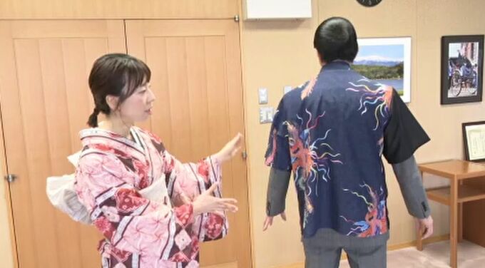 伝統工芸の九谷焼を着物にデザイン 「KUTANI×KIMONO」を市長にアピール 石川・小松市　|　石川県のニュース｜MRO北陸放送