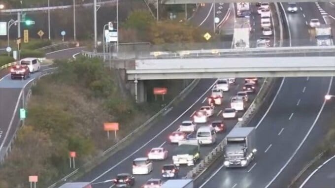 中央道・上り線　上野原IC付近まで渋滞10㎞　小仏トンネルの手前で事故も【午後4時50分現在】　|　山梨のニュース | ＵＴＹテレビ山梨