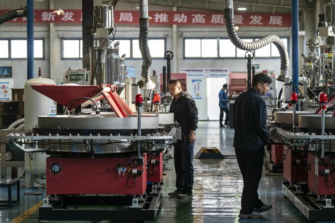 中国の工業利益、10月は３カ月連続の減少－生産者デフレ響く