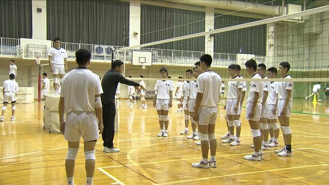 広島県の頂点へ　崇徳バレー部　１年生を３人起用へ　今週末 インターハイ県予選決勝　|　RCC NEWS | 広島ニュース | RCC中国放送