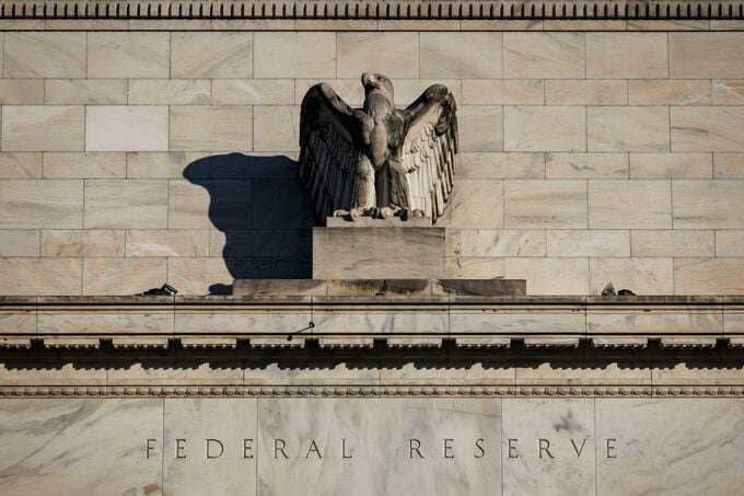 ウォール街のエコノミスト、米利下げ予想を後退－雇用統計受け