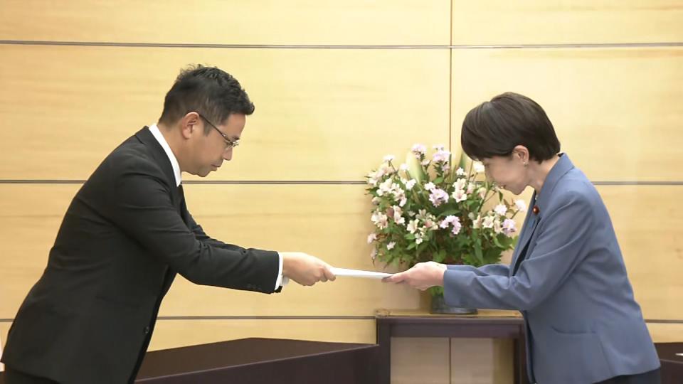 米海兵隊強盗殺人事件 古謝沖縄県知事が政府に抗議
