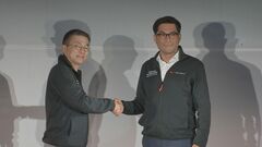 KDDI “スマホと衛星の直接通信”来年開始へ… 高橋社長「空が見えればどこでもつながるを実現する」 「スペースX」と新たな業務提携| TBS CROSS DIG with Bloomberg