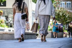 米消費者マインド、10月ほぼ横ばい－雇用・インフレ巡る懸念で| TBS CROSS DIG with Bloomberg