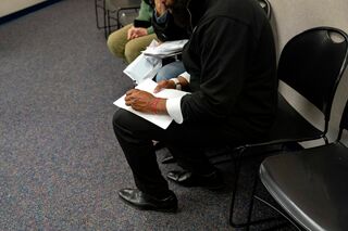 米新規失業保険申請は若干減少、８カ月ぶり高水準近辺にとどまる| TBS CROSS DIG with Bloomberg