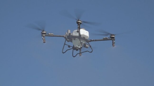 「負担が減るし、希望を感じられる」農業用大型ドローンがデモ飛行 1度に70L散布、障害物の自動検知も 山梨|TBS NEWS DIG