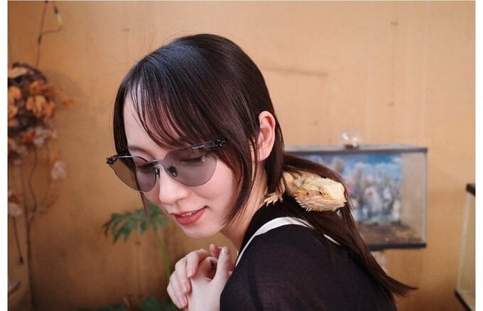 吉岡里帆さん　爬虫類と「激レア」２ショット　ＳＮＳで反響|TBS NEWS DIG