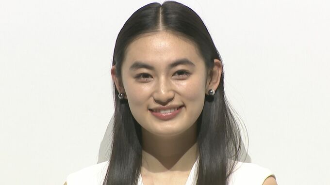 【八木莉可子】卒論は「ロケ地にパソコンを持って行って...」仕事と学業の両立を語る|TBS NEWS DIG