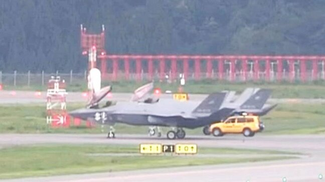 【速報・更新】F35戦闘機2機が緊急着陸 滑走路が一時閉鎖に 約10分後には解除 青森空港|TBS NEWS DIG