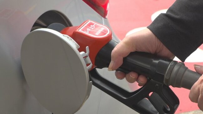 「地下タンクの在庫の影響もあるので…」ガソリンは13日から補助金拡充　価格転嫁のタイミングはスタンドによって異なるか|TBS NEWS DIG