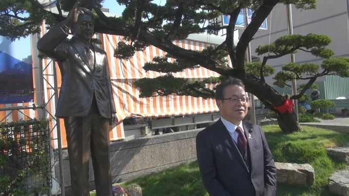 自民・世耕氏　台湾の安倍元総理銅像を視察　建立した地元有志に謝意伝える