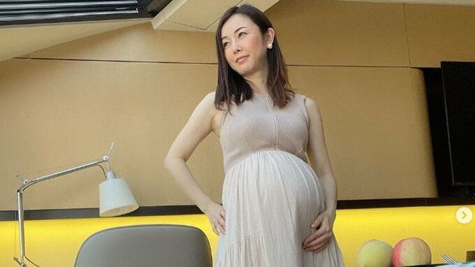 第一子妊娠中の宮崎宣子さん（４４）「私は頑張らないと決めました」　帝王切開で出産する意向を明かす　　出産後も「一人で抱え込まず、気分転換しながら、楽しんで子育て」|TBS NEWS DIG