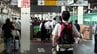 帰省ラッシュ下りの新幹線がピーク　ホームはスーツケースや土産の紙袋を持った家族連れらで混雑　|　IBC NEWS | IBC岩手放送
