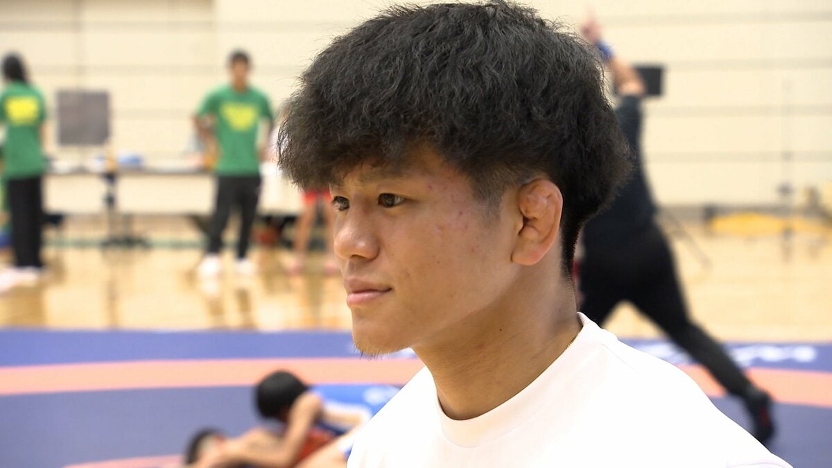 レスリング世界選手権　清岡幸大郎は銀メダル、徳原姫花は３位決定戦へ　地元の恩師が今後の期待語る