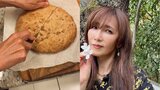 【工藤静香】「あちっ!」焼きたて手作りパンにワクワク 「今回は林檎とトマト」手作り酵母も活用 「焼きたてを半分食べてしまった!笑」|TBS NEWS DIG