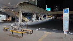 【速報】「いきなり殴られた」JR水戸駅前で男が突然通行人らに殴りかかるなど4人けが　2人は鼻の骨を折る重傷　男は現場から自転車で逃走　茨城県警が捜査|TBS NEWS DIG