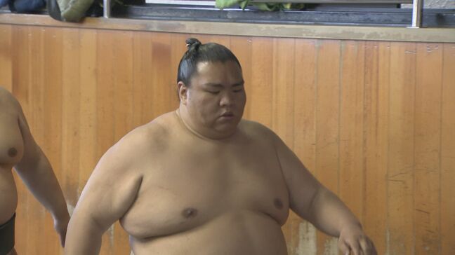 【大相撲夏場所中日】御嶽海は輝と対戦し押し出しで勝利　４勝４敗と星を五分に戻す|TBS NEWS DIG