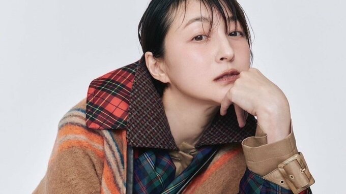 【広末涼子】「あたたかくしてご自愛ください」巧みな秋コーデで癒しのメッセージ|TBS NEWS DIG