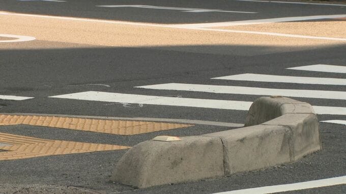 公務員の女性(29)が意識不明の重体…80代女性が運転する軽乗用車が右折しようとして、横断歩道を渡っていた自転車をはねる事故　島根県松江市|TBS NEWS DIG