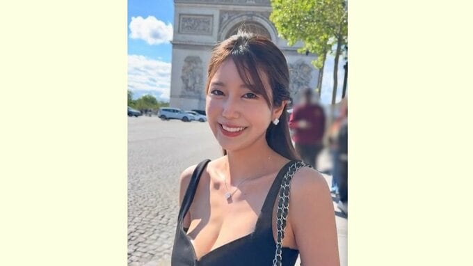 【 阿部なつき 】デコルテ全開　パリ・凱旋門前でスマイル〝今月からヨーロッパ〟5月の思い出を投稿|TBS NEWS DIG
