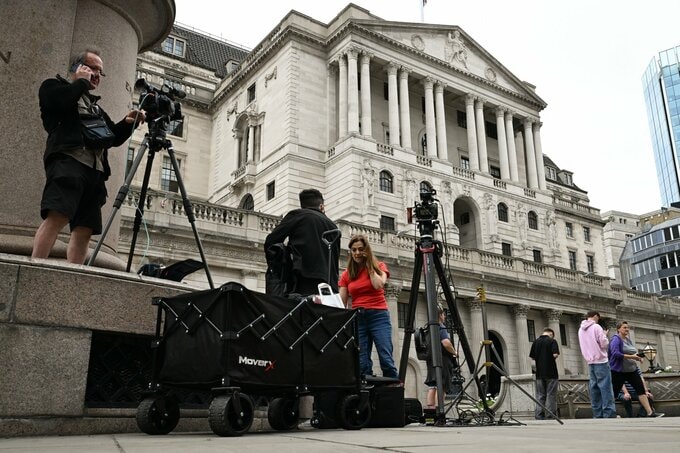 英中銀、利下げ終えた可能性－市場のリスクを一部エコノミストが警告