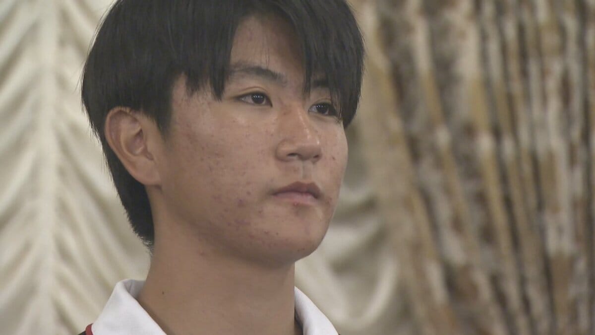 フランス発祥の球技「ペタンク」　世界ジュニア選手権日本代表の高校生　大会創設以来初のフェアプレー特別賞受賞を報告　山梨県庁