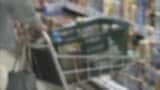 “秋の値上げラッシュ”続く… 10月も3000品目超の飲食料品が値上げ 2か月連続で値上げ3000品目超は3年3か月ぶり 酒税法の改正で「ビール」は減税も「発泡酒」「第3のビール」などは増税 買い物客は | 青森のニュース│ATV NEWS│青森テレビ