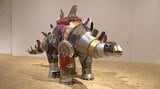 4メートルを超す「キリン」、木のコブで作った「バイソン」…6人の現代作家が「いきもの」テーマに制作 県立美術館で19日から企画展 | SBC NEWS | 長野のニュース | SBC信越放送