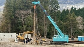 クレーンのフック落下、40代男性作業員に直撃　意識不明の重体　大分・由布市|TBS NEWS DIG