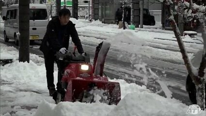 急に積もった…」冬型の気圧配置が強まる青森県内 弘前では26日朝に積雪