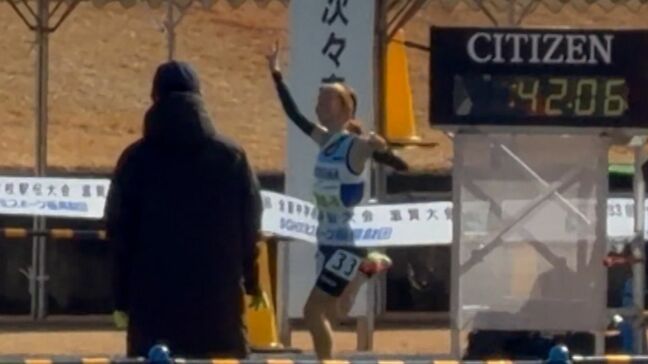 全国中学校駅伝の女子の部で岡山市の京山中学校が3連覇 首位と14秒差でタスキを受けたアンカーが終盤に【岡山】|TBS NEWS DIG