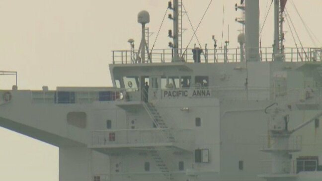 「4月、5月頃までは通常稼働に資する原油の調達については概ね目処」ホルムズ海峡を通過しないルートの原油 間もなく荷揚げ作業が完了 愛媛・今治市|TBS NEWS DIG