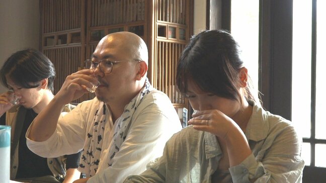 酒蔵での利き酒や地元の落語を堪能 町の魅力に浸る没入型文化体験モニターツアー 山梨・富士川町|TBS NEWS DIG