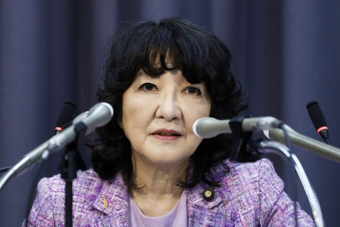 片山財務相、為替は一方的で急激｢憂慮している｣－警戒度合い引き上げ