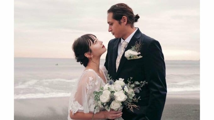 堀北真希さんの妹 NANAMIさん 結婚を発表 ロックバンド・SPiCYSOLのAKUNさんと|TBS NEWS DIG