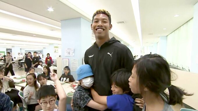 サニブラウン13年ぶりに母校へ「思い出はジンギスカン」 東京世界陸上へ「影響力がある現役アスリートだからこそ…」【陸上】|TBS NEWS DIG