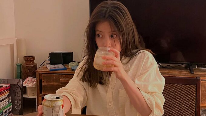 【 今田美桜 】　“ハイボールとおつまみ”のリラックスショットを披露　素顔に迫る様々なオフショットを公開|TBS NEWS DIG