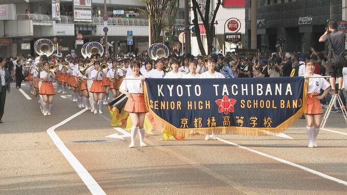 金沢市中心部が“ホコ天”に！「金沢ゆめ街道2023」京都橘高校吹奏楽部も登場　|　石川県のニュース｜MRO北陸放送