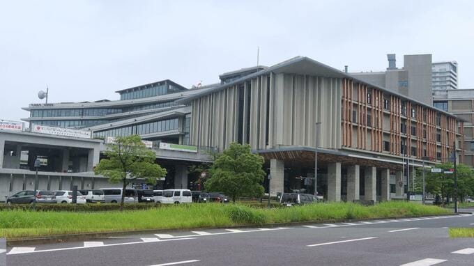 近隣トラブルか　長崎県職員の男逮捕　女性の自宅ドアこじ開け蹴った傷害容疑「蹴っていない」容疑否認 |TBS NEWS DIG